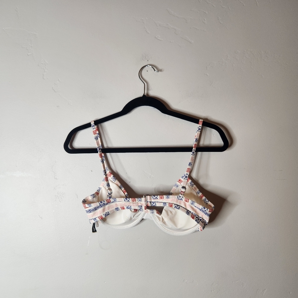 NWT Dippin' Daisy's West Coast Bikini Top Size Medium - Picture 2 of 4